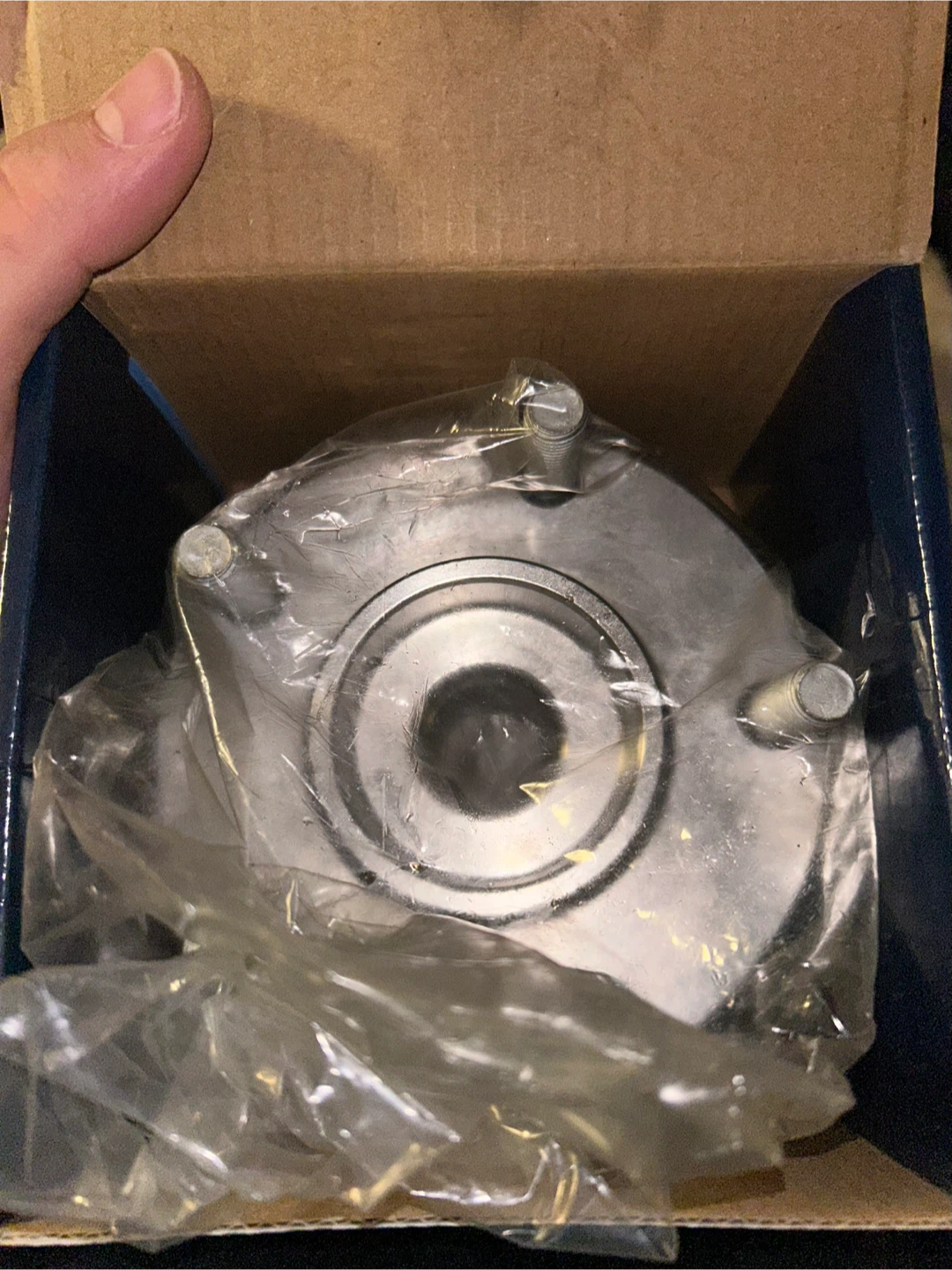 Mazda 3 2005 Wheel Bearing/Hub Assembly - photo 2