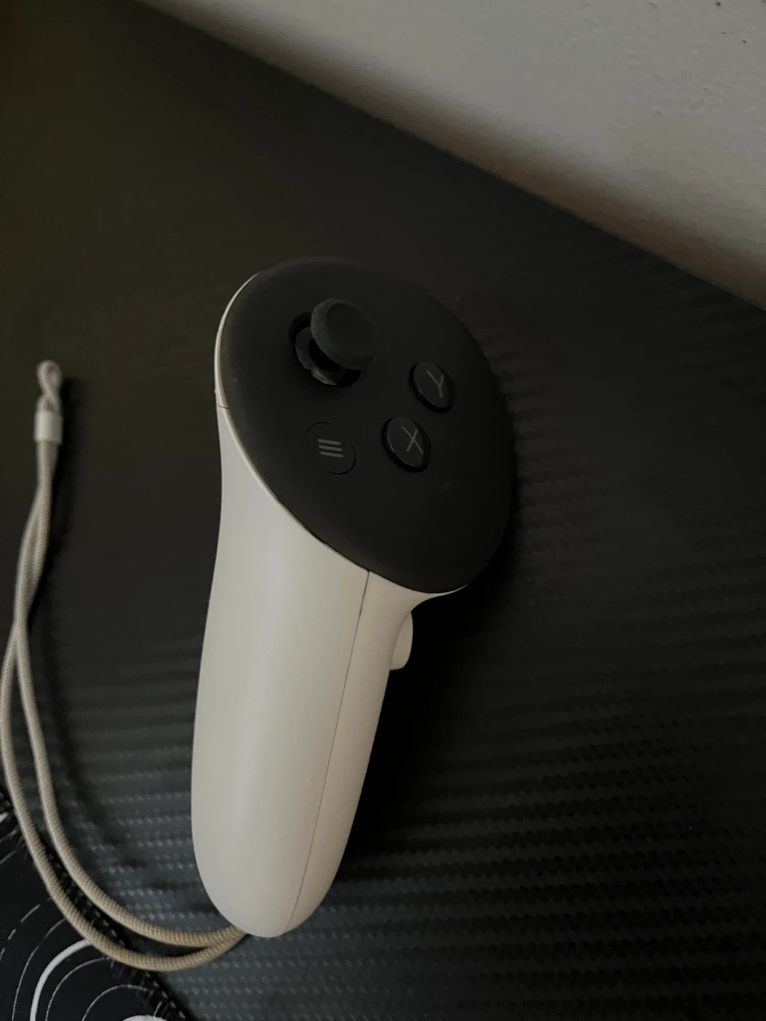 Meta quest 3S VR headset - photo 3