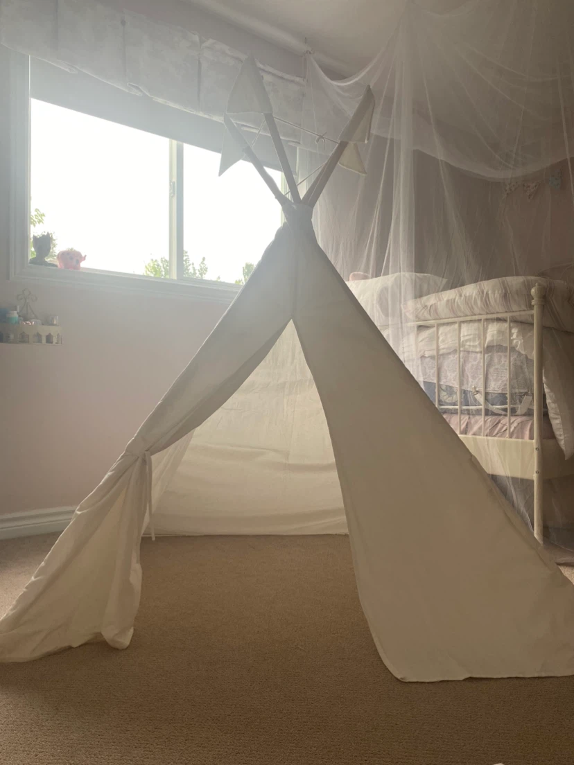 Child cavas tent with wooden poles