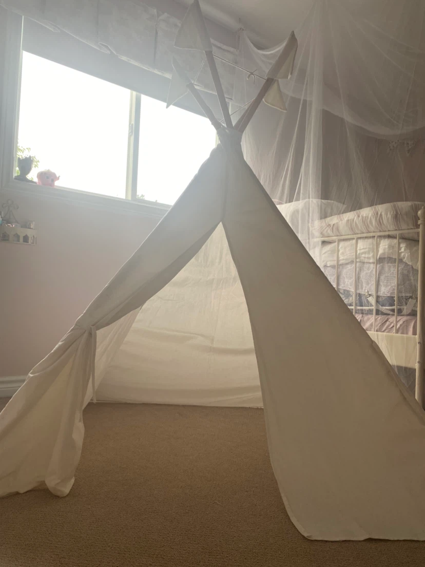 Child cavas tent with wooden poles - photo 2