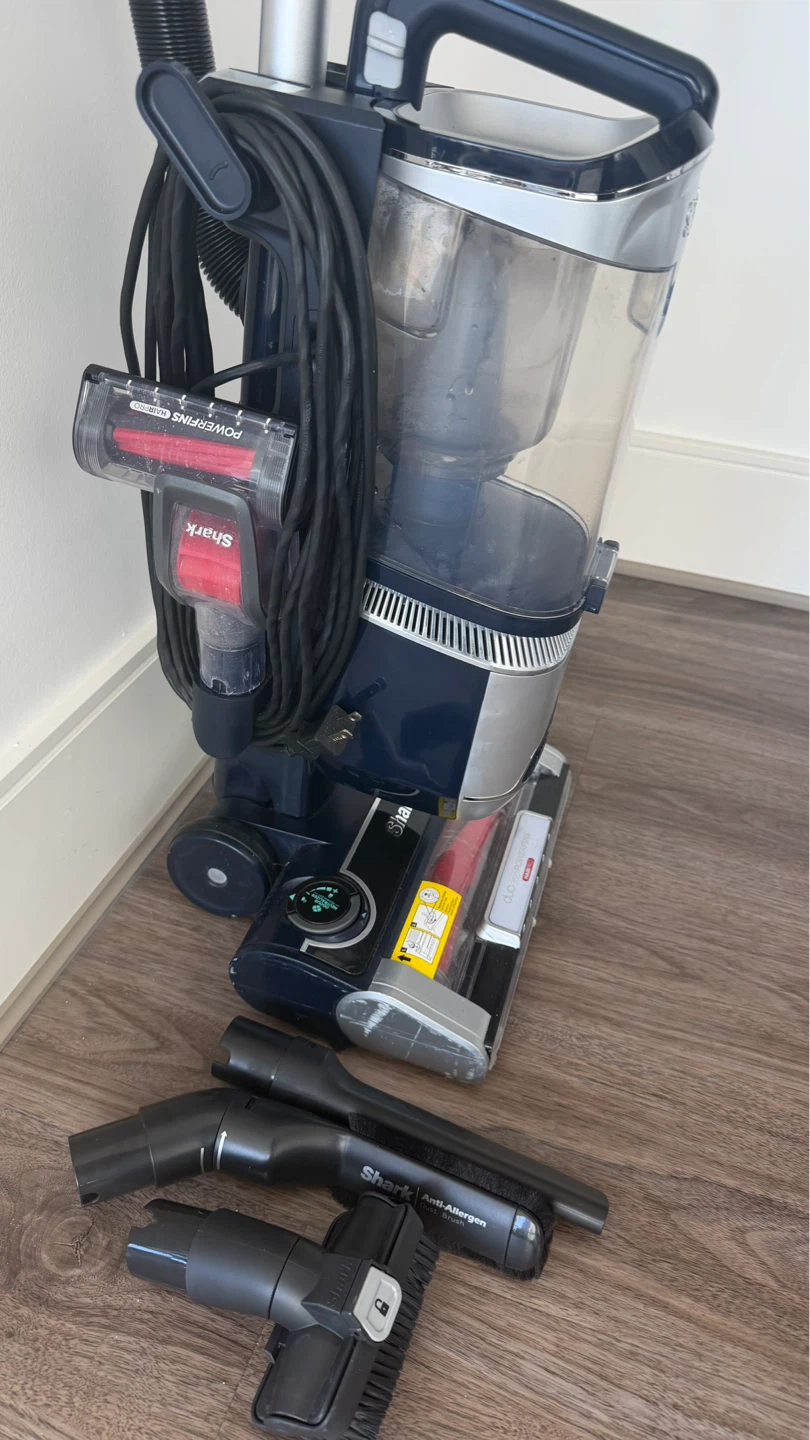 Shark Lift-Away Vacuum Cleaner
