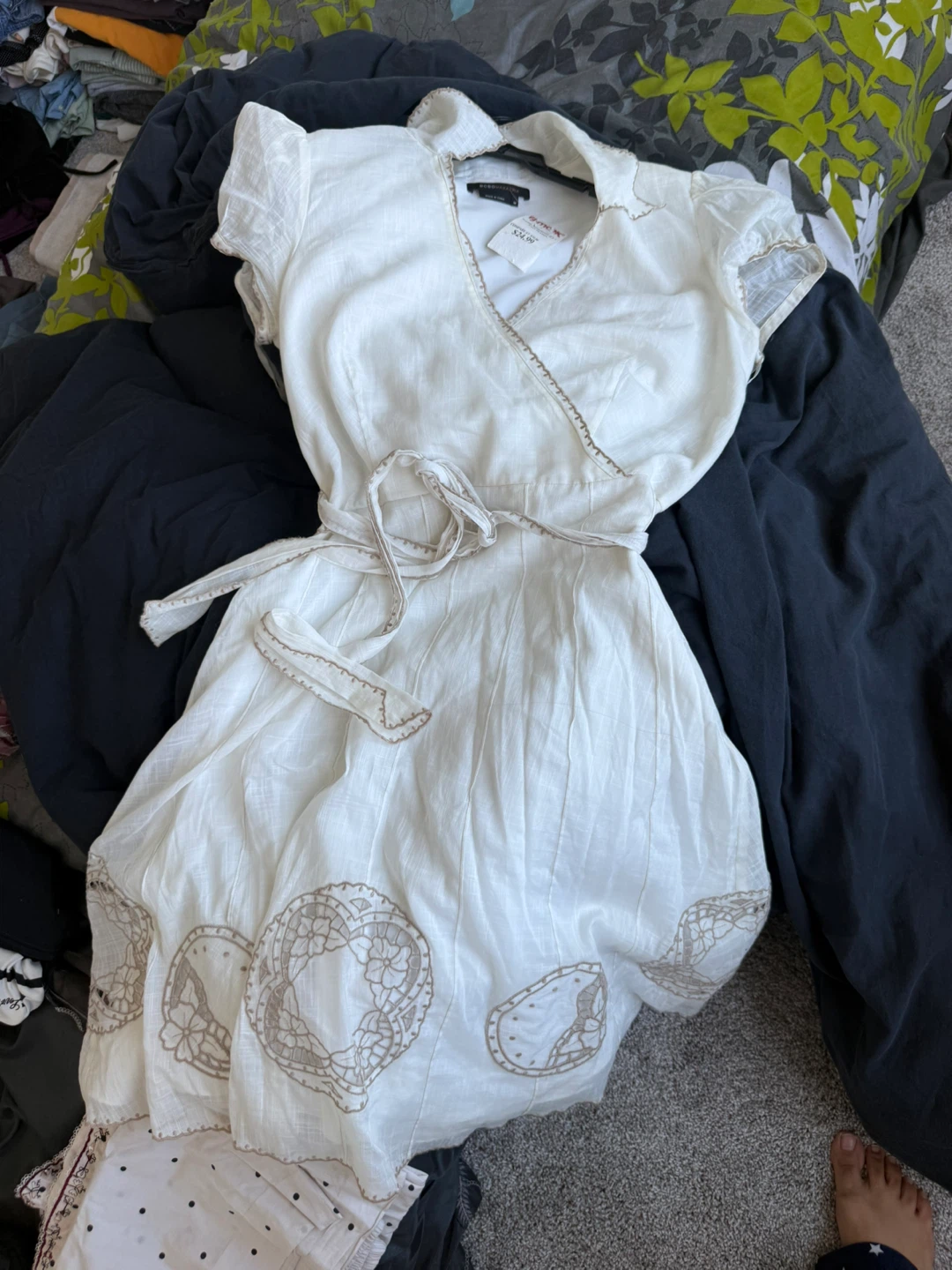 White Wrap Dress with Embroidered Details - photo 3