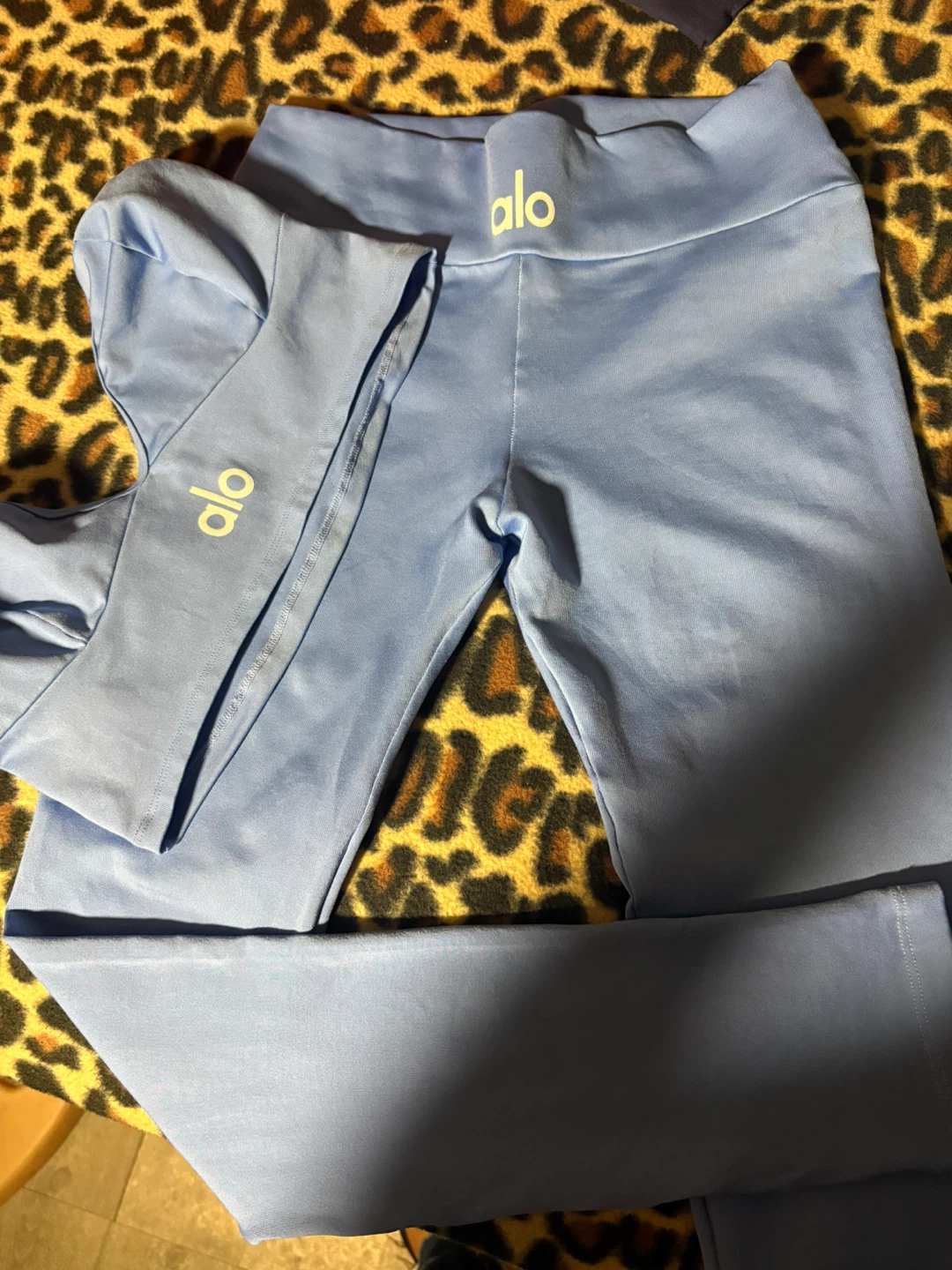 Alo Yoga Blue Leggings