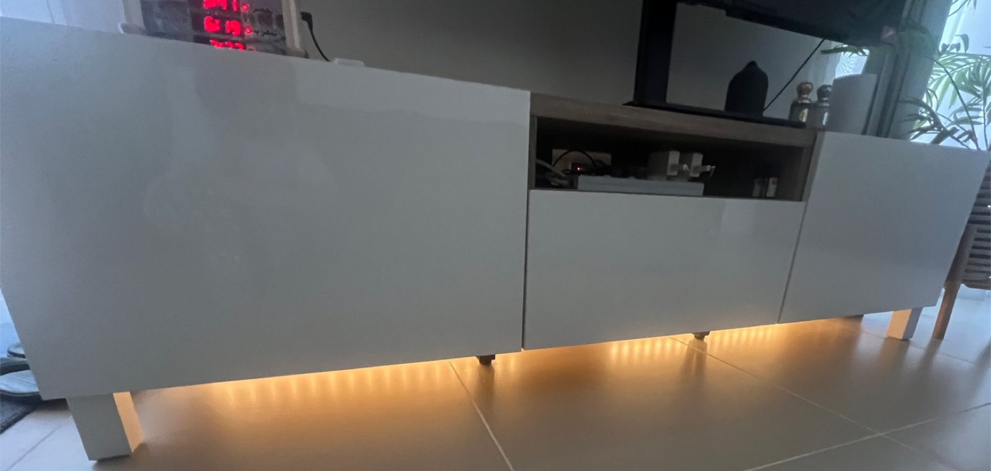 ikea TV stand - photo 3