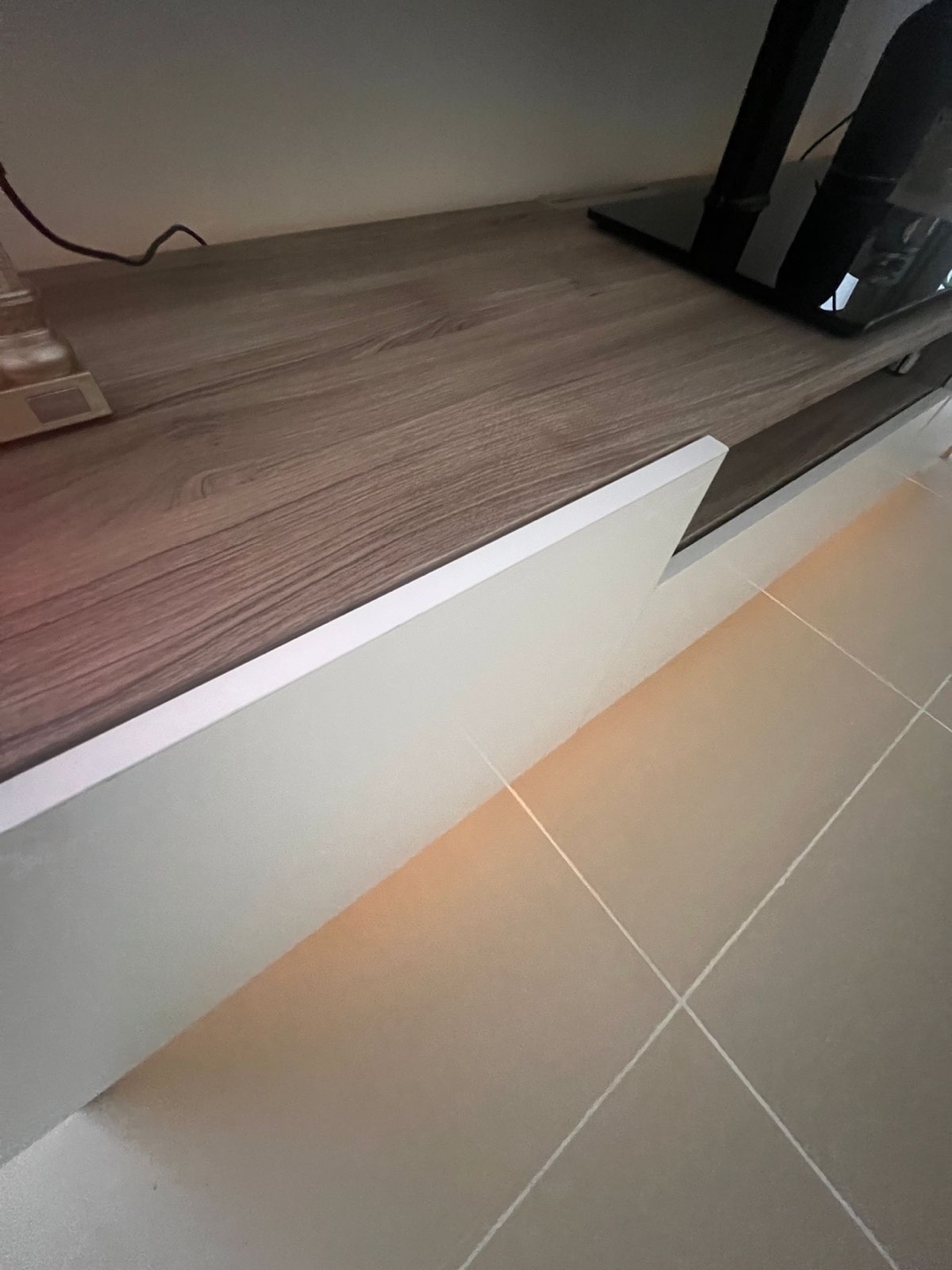 ikea TV stand - photo 4