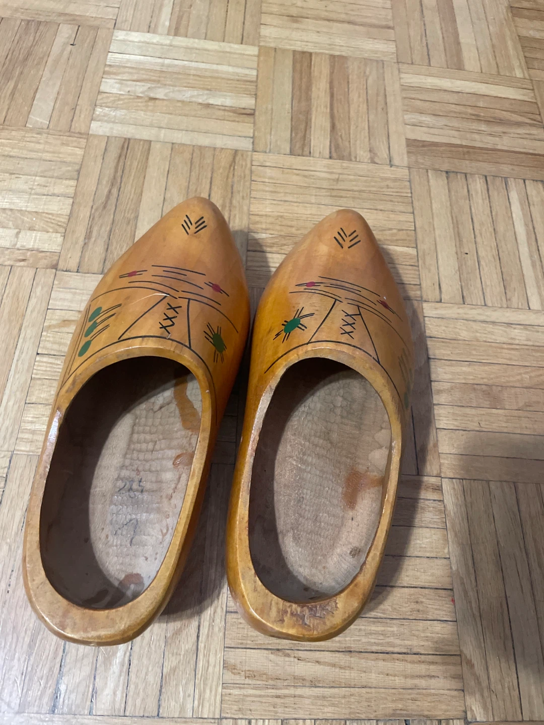 Wooden Clogs with Painted Design - photo 3