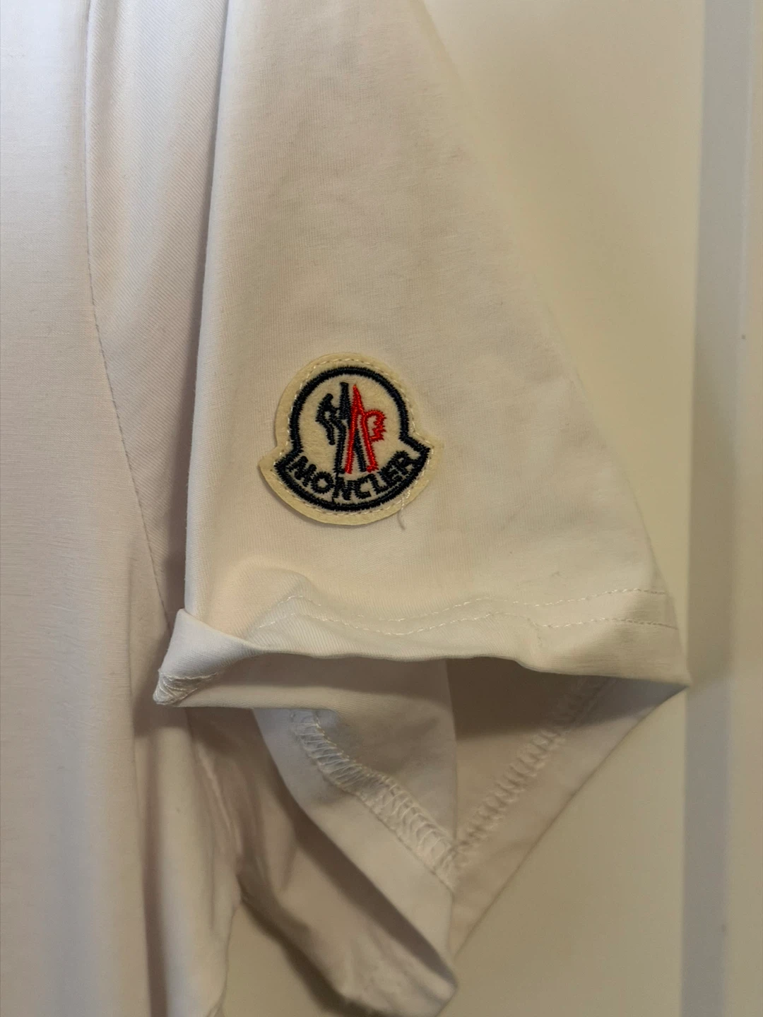 Moncler White T-Shirt with Geometric Bear Graphic - photo 2