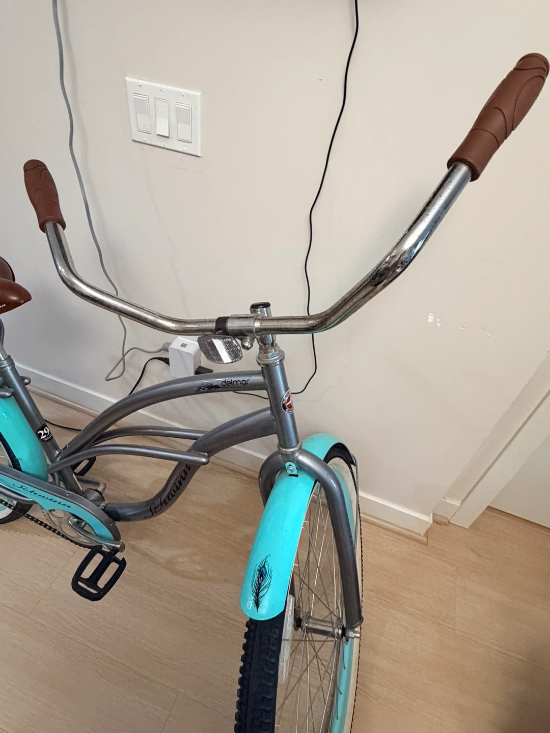 Schwinn Delmar 29” Cruiser Bike - photo 4