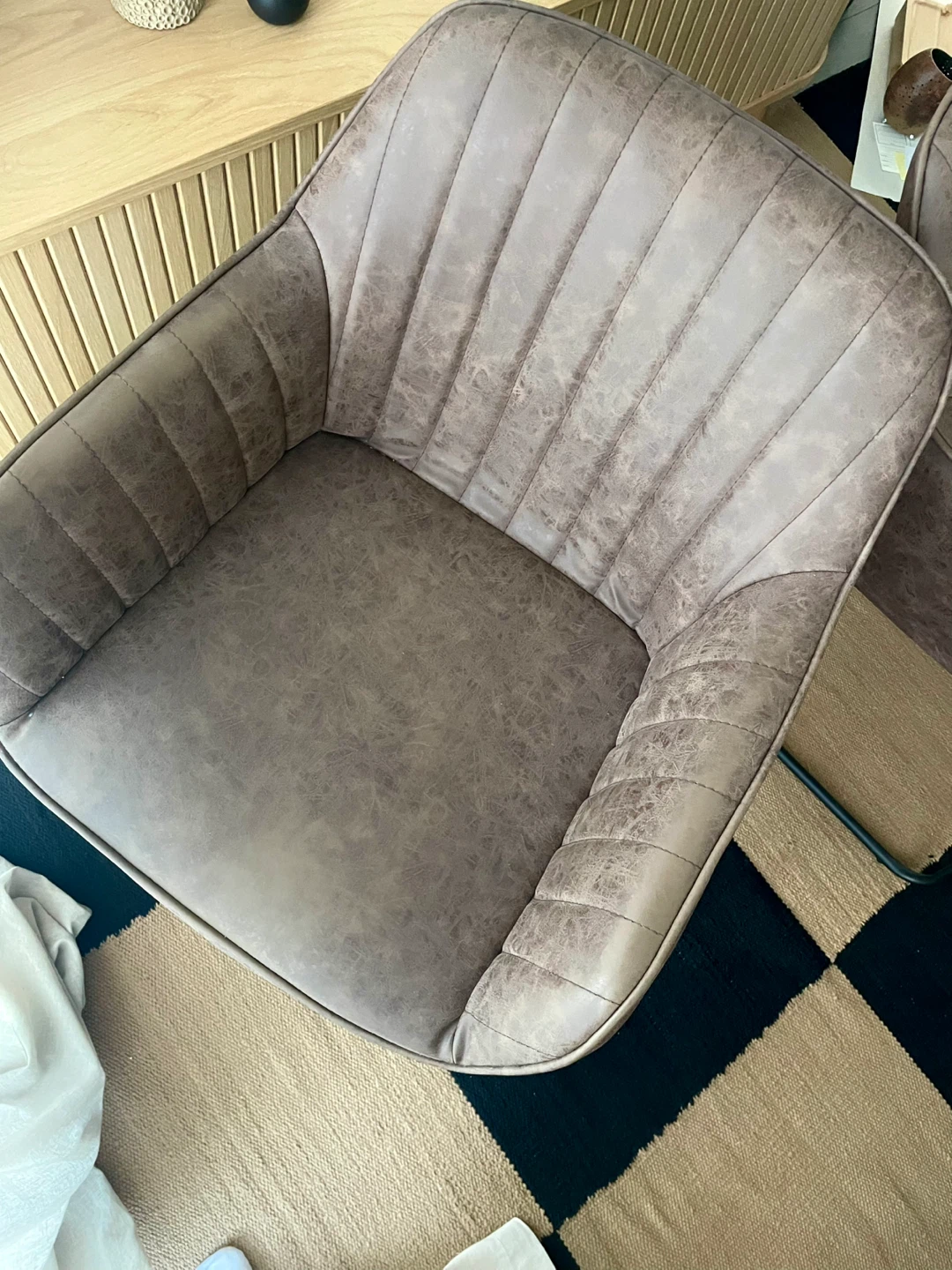 Two chairs in great condition - photo 4