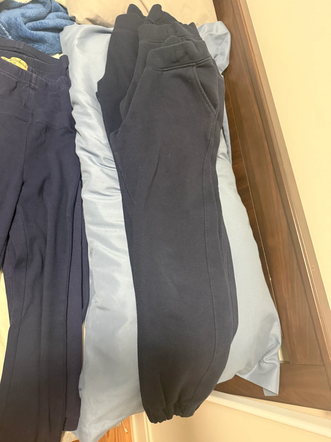 Gap Kids Navy Blue Sweatpants Size M (8)