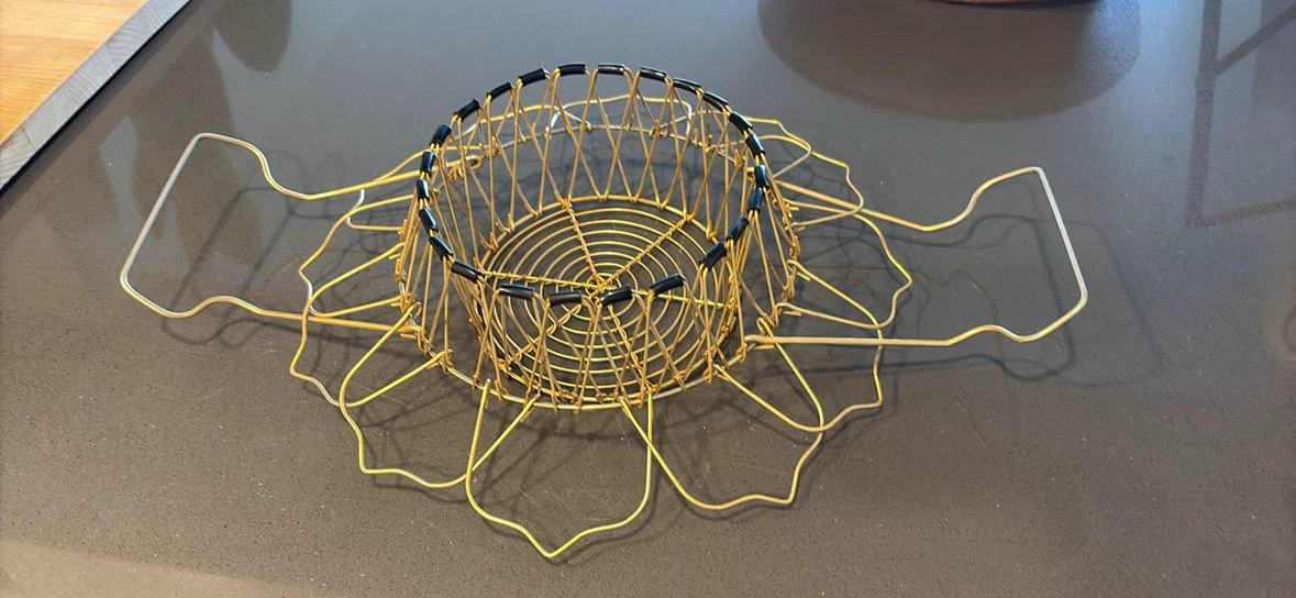 Expandable Gold Wire Fruit Basket - photo 2