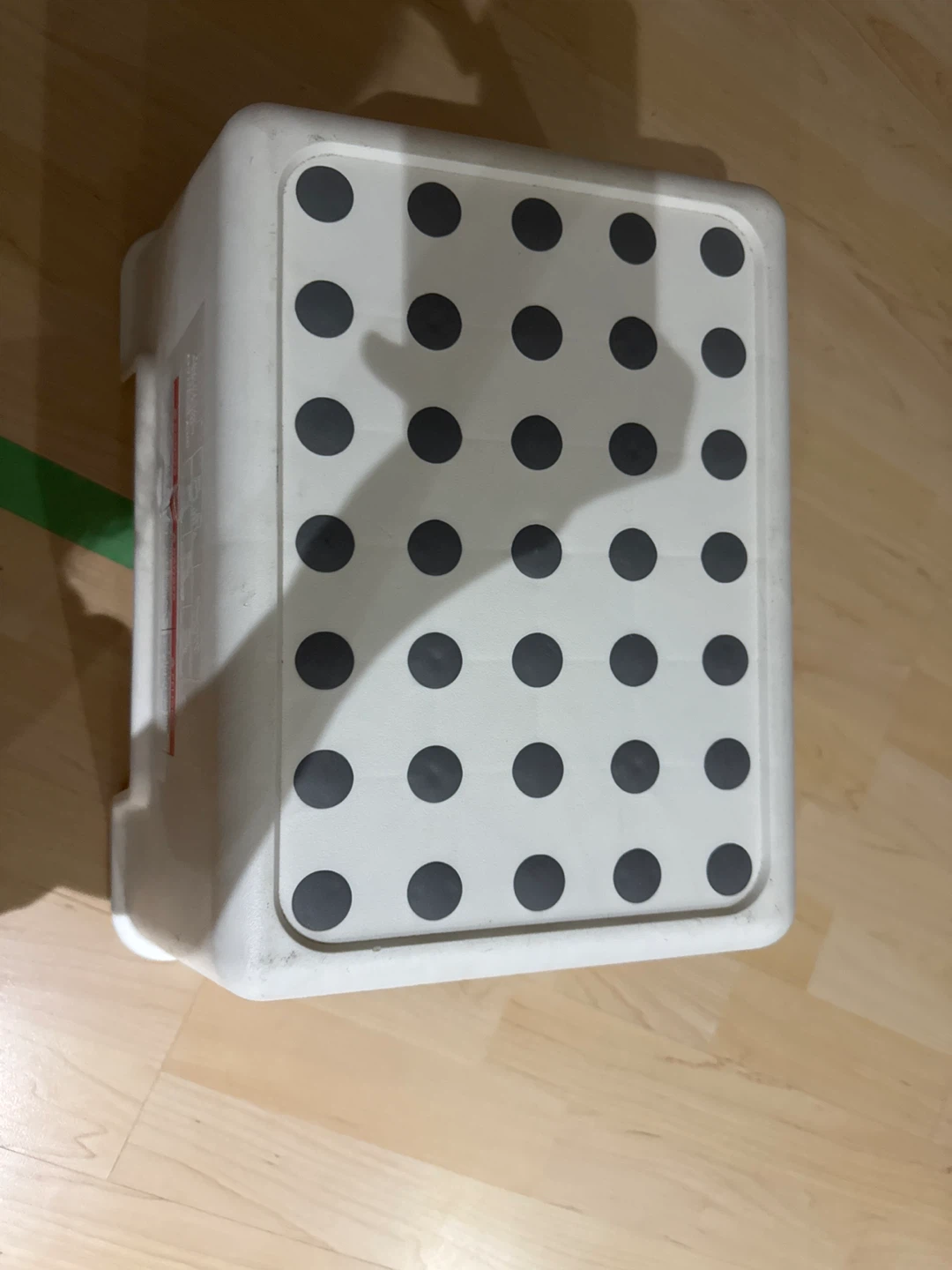 White Plastic Step Stool - photo 2