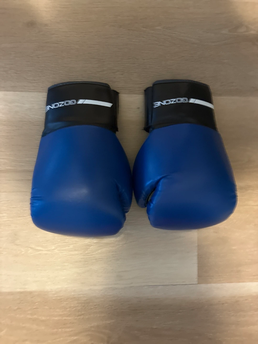GOZONE Blue Boxing Gloves and Black Fingerless Gloves - photo 2