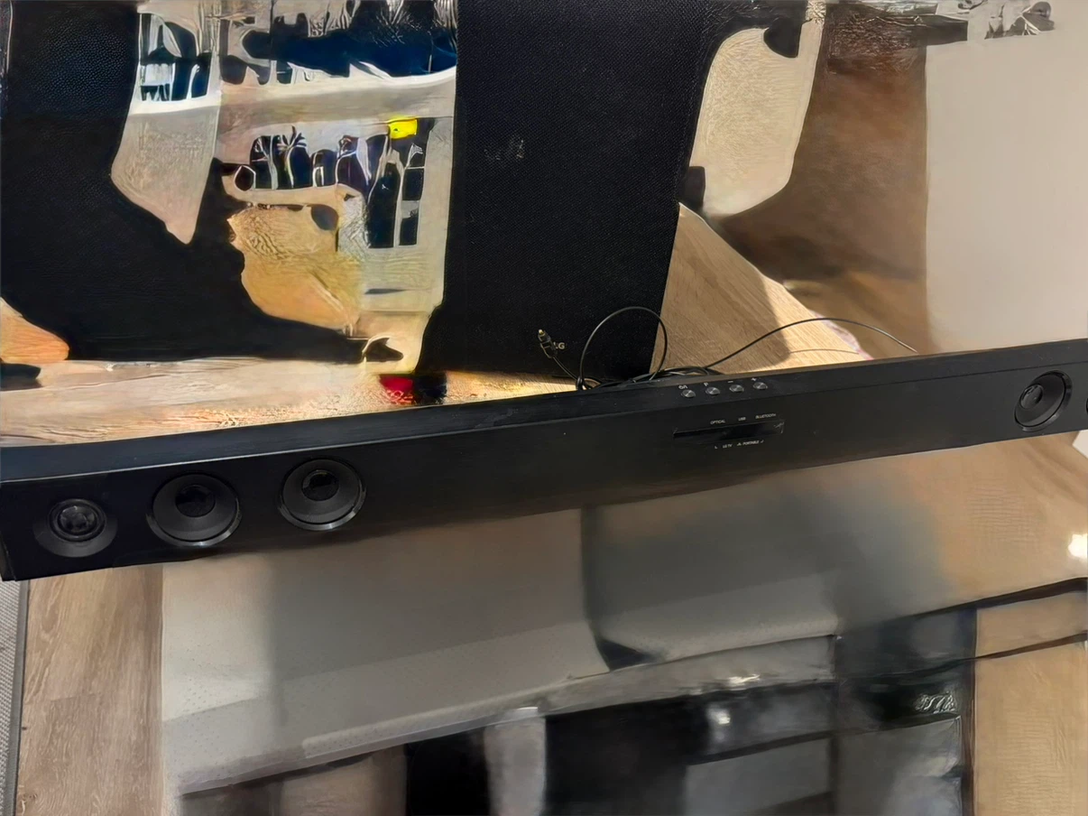 LG Soundbar with Subwoofer - photo 3