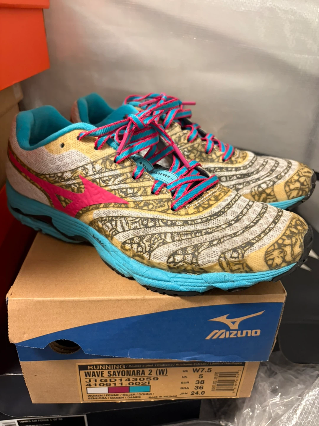 Mizuno Wave Sayonara 2 (W) Running Shoes US 7.5