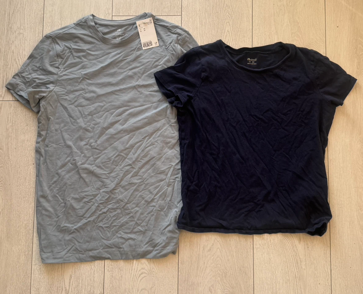 NEW WITH TAG H&M blue t-shirt size XS + free extra t-shirt - photo 2