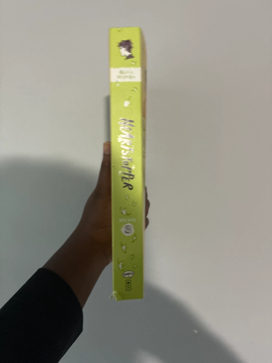 Heartstopper Volume 3 Graphic Novel by Alice Oseman - photo 2