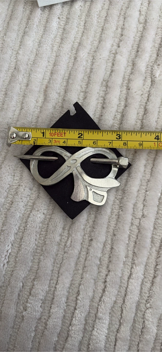 Metal Brooch Pin - photo 2