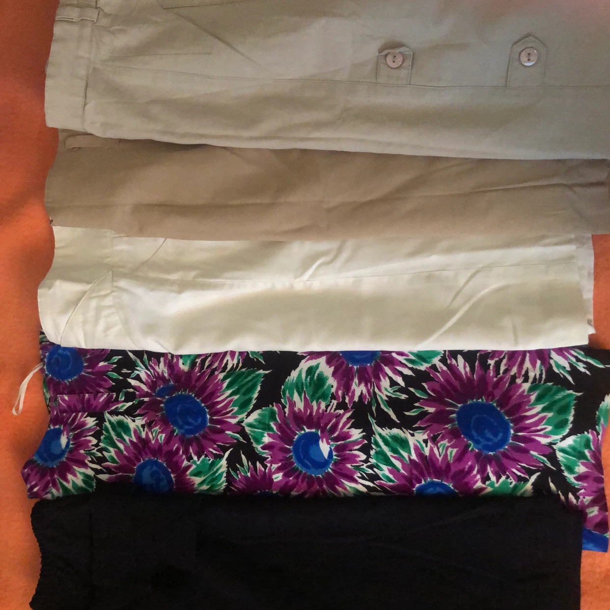 Five mini skirts - photo 2
