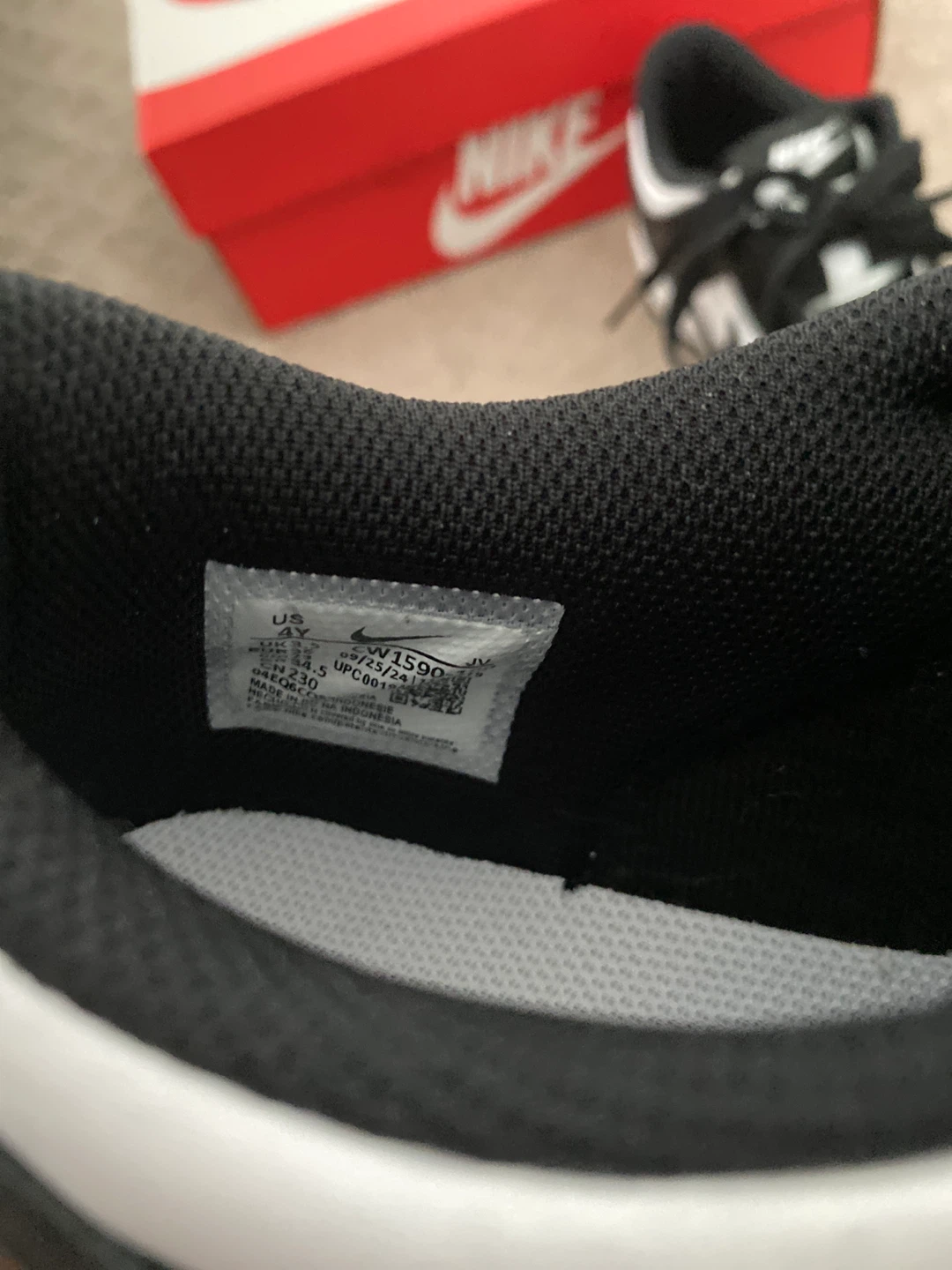 Nike Dunk Low Panda 4Y With Box - photo 5
