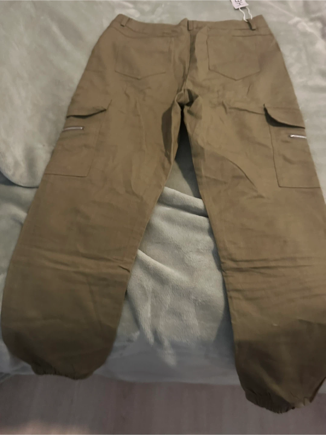 Men’s medium Heidi Cargo Pants - photo 2