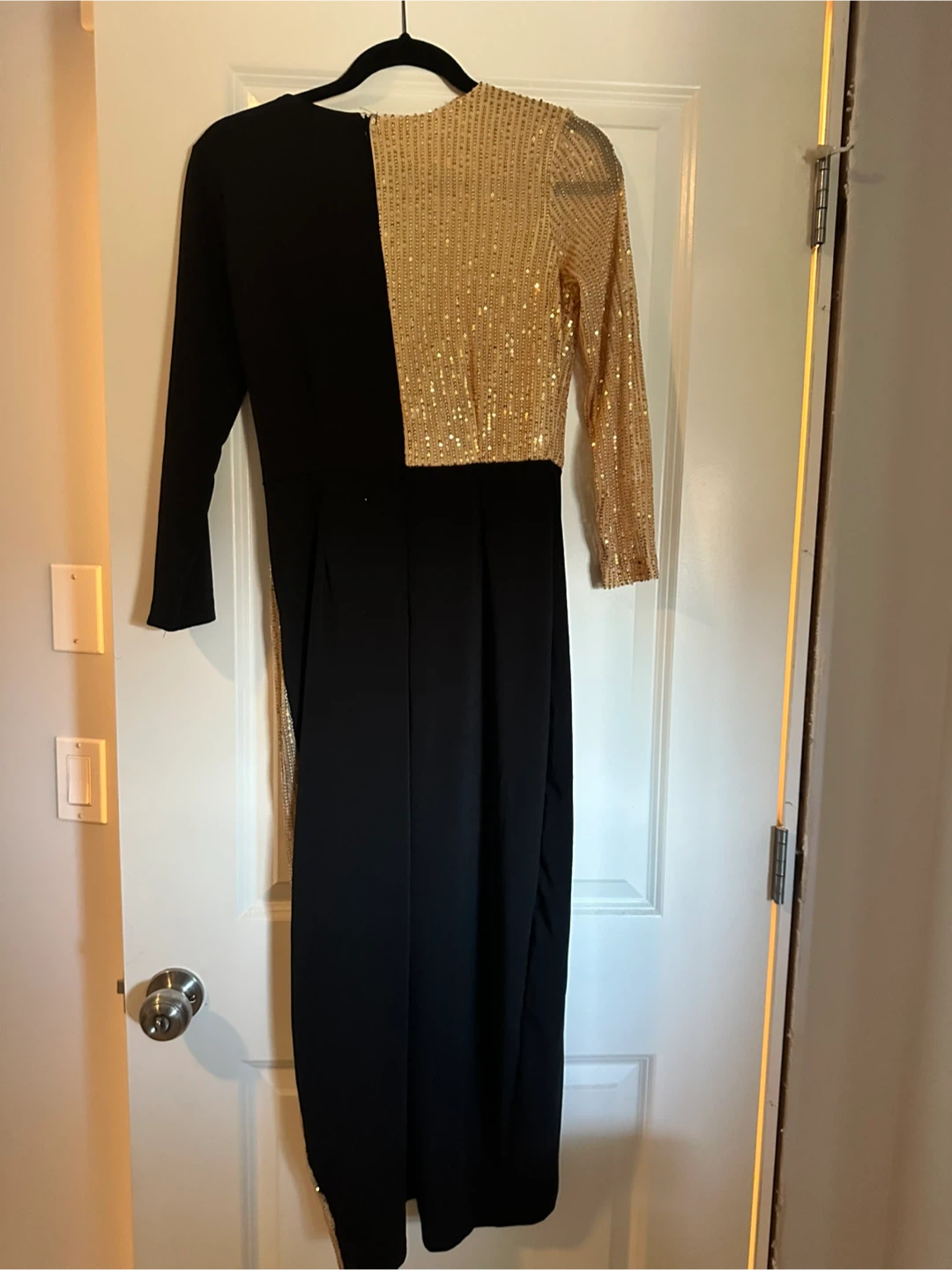 Black & Gold Sequin Long Sleeve Dress - photo 2