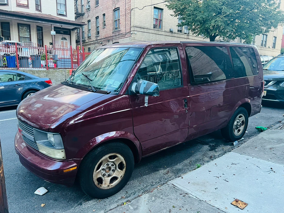 GMC Safari Van