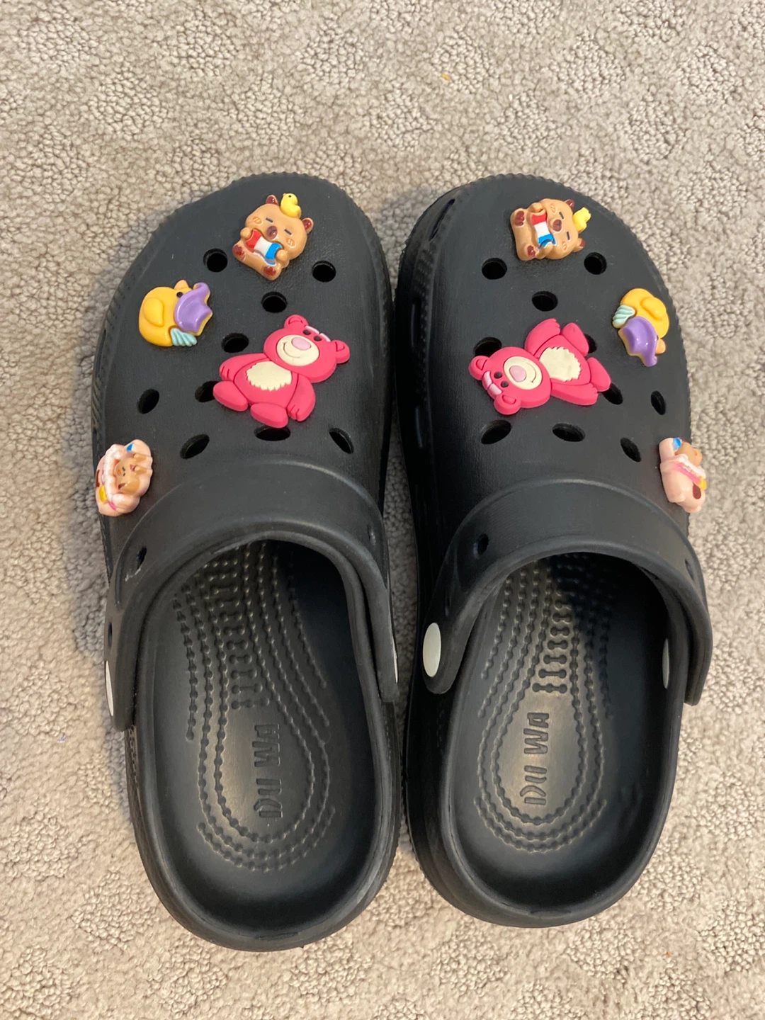 Croc-Style Foam Clogs – Good Condition – Size 6