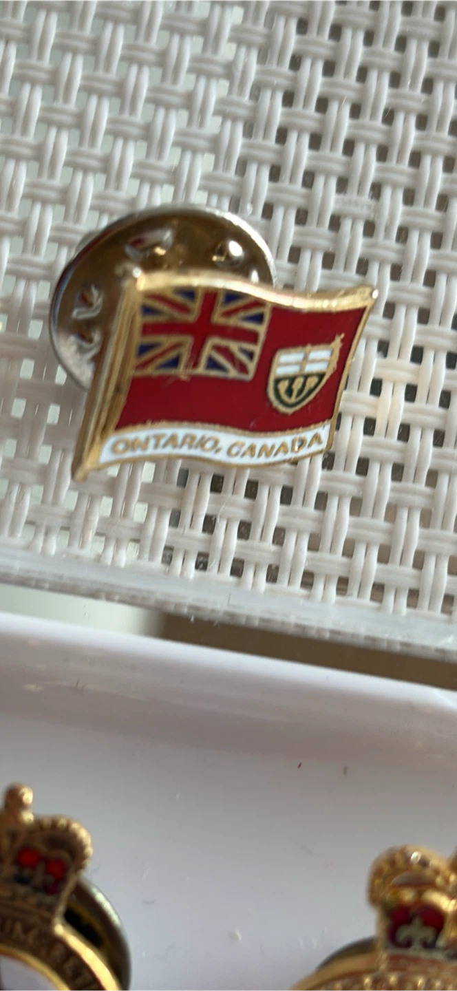 Ontario Canada Flag Pin and Legion Pins - photo 4