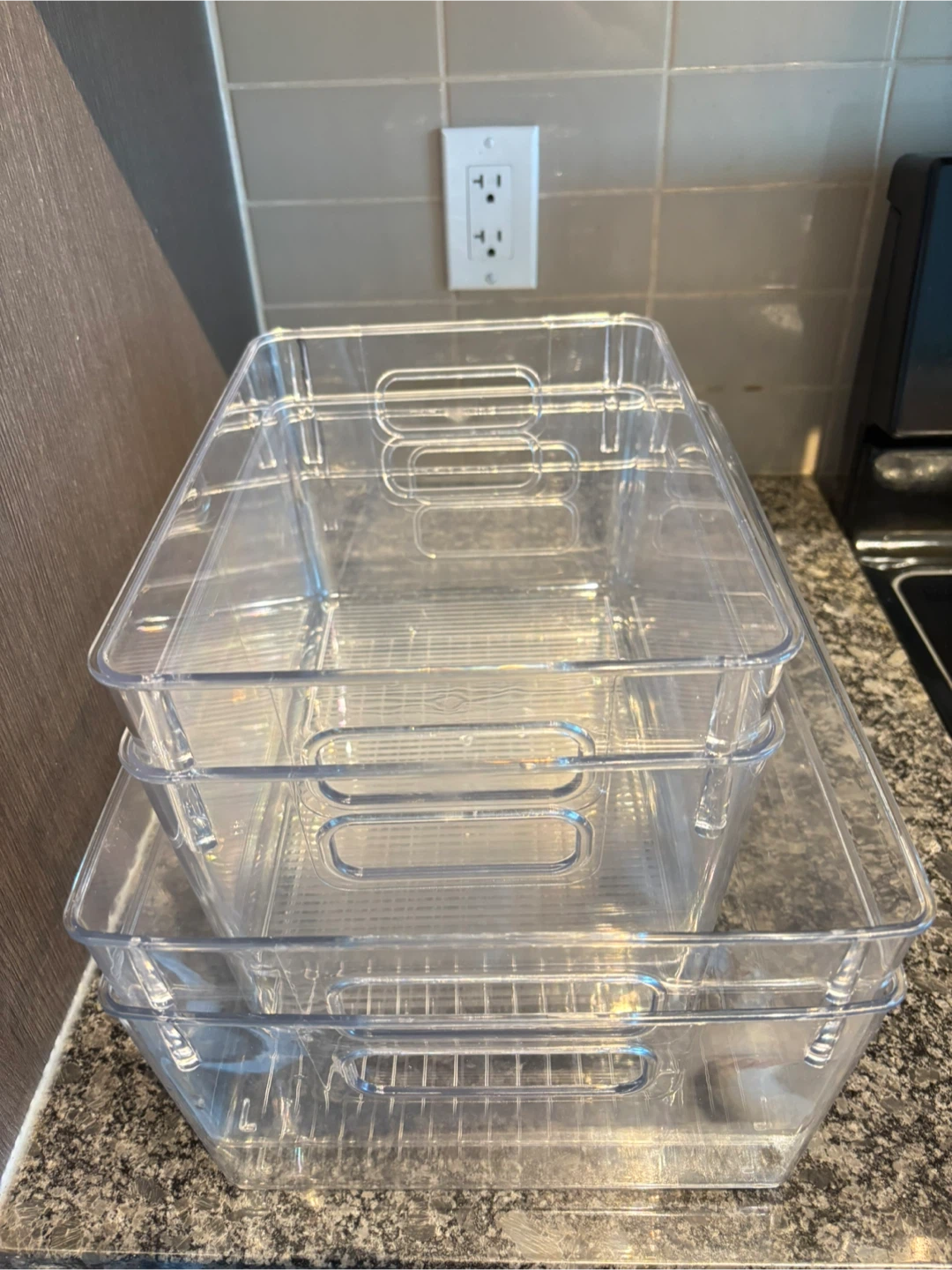[LAST CHANCE - 2 DAYS LEFT] Set of 4 Plastic Storage Bins