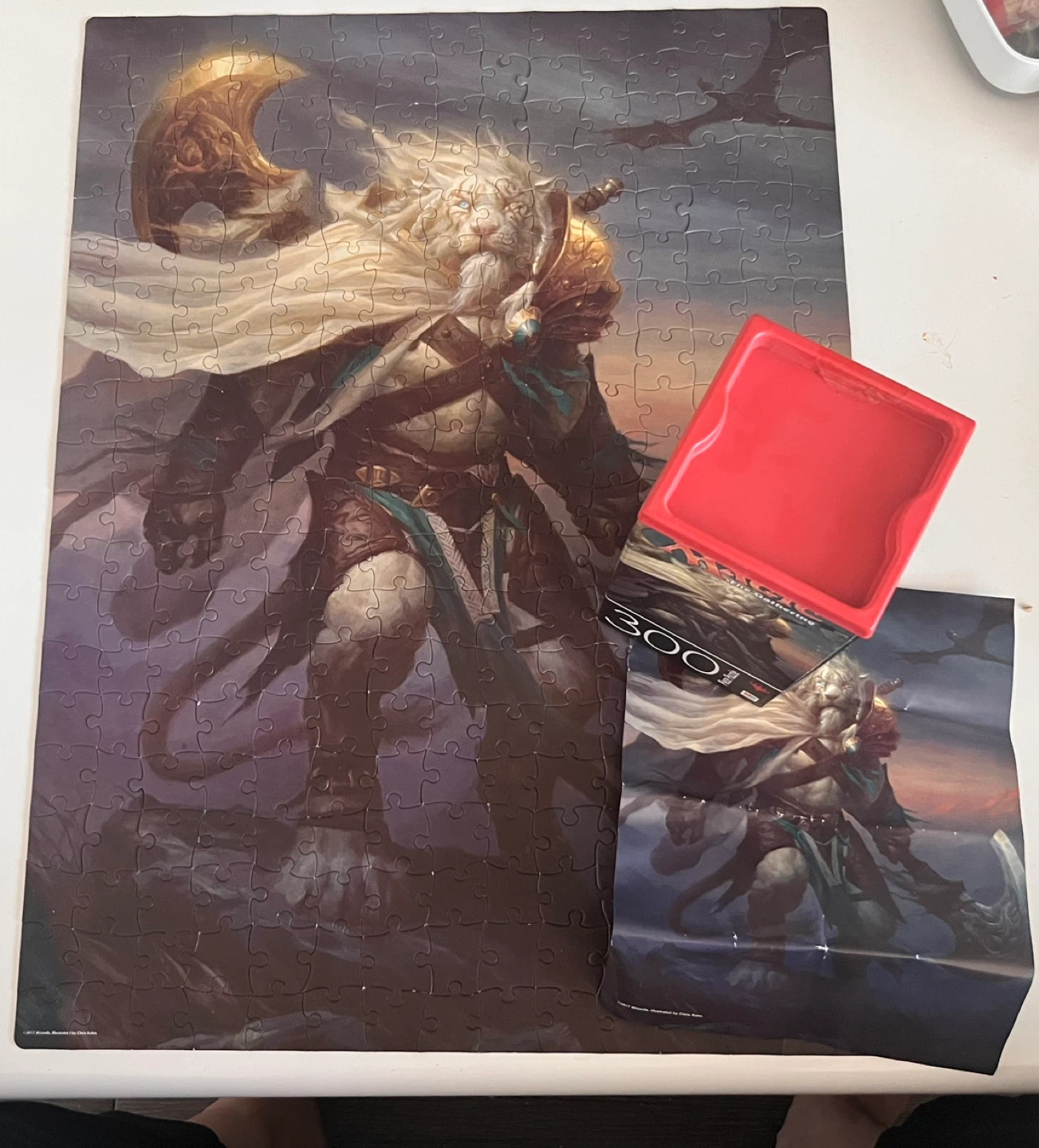 Magic: The Gathering Ajani Goldmane 300-piece jigsaw puzzle - photo 3