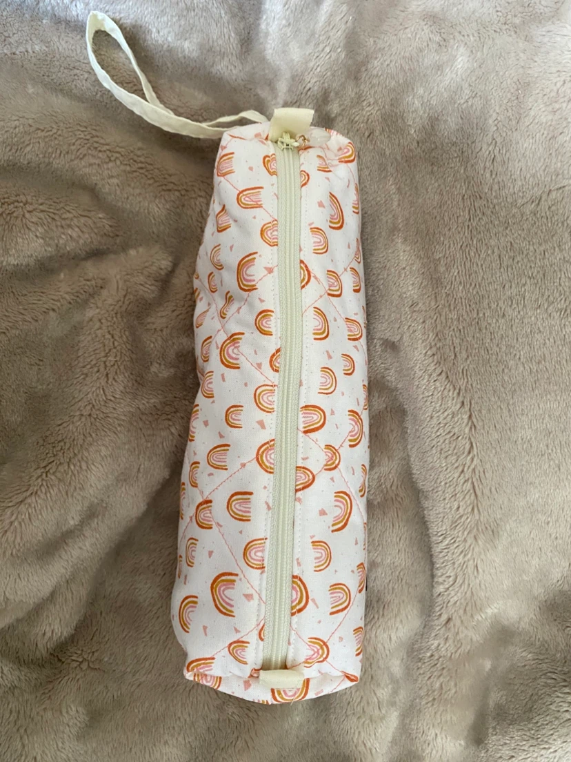 Hand made Quilted Pouch with Zipper - Bee and Rainbow Prints - photo 3