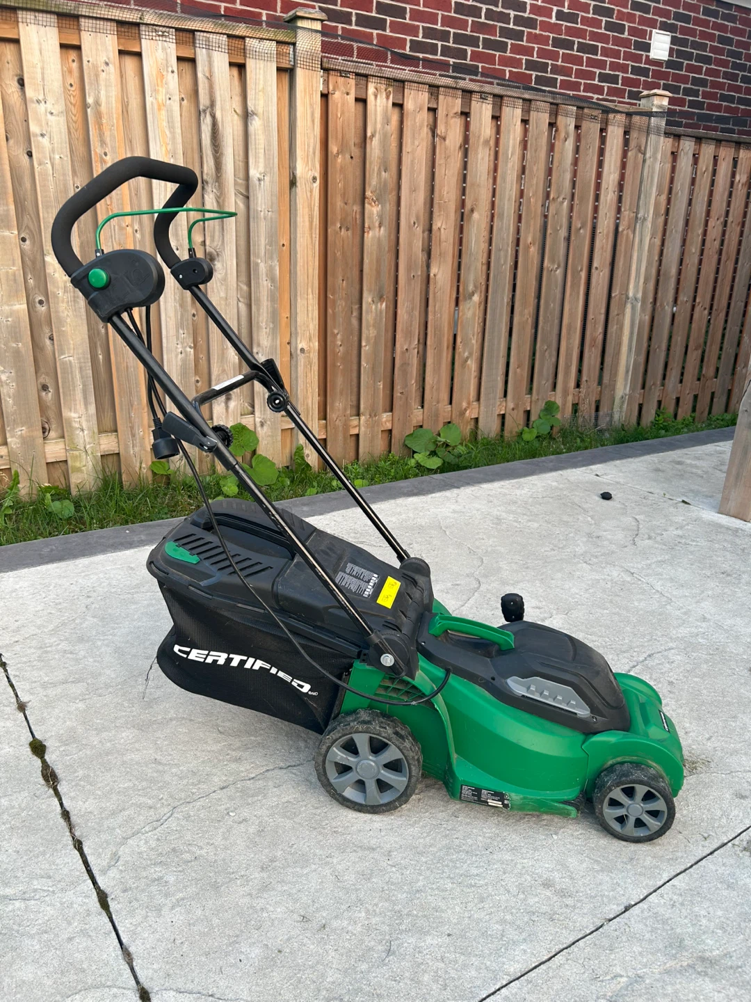Certified 10 A Electric Lawn Mower - photo 2