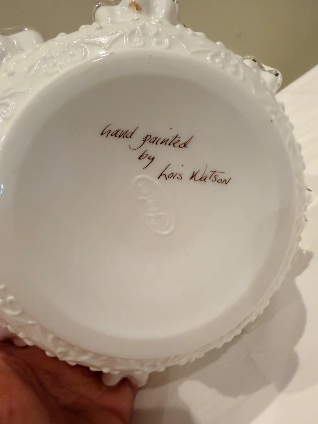 Vintage Fenton Hand Painted Violets in the Snow Spanish Lace - photo 3