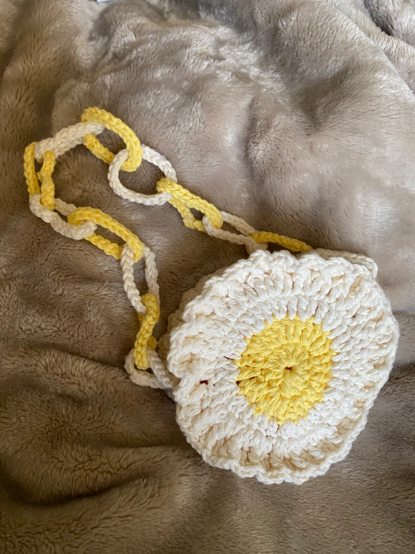 Handmade Crocheted Child's Purse - photo 3
