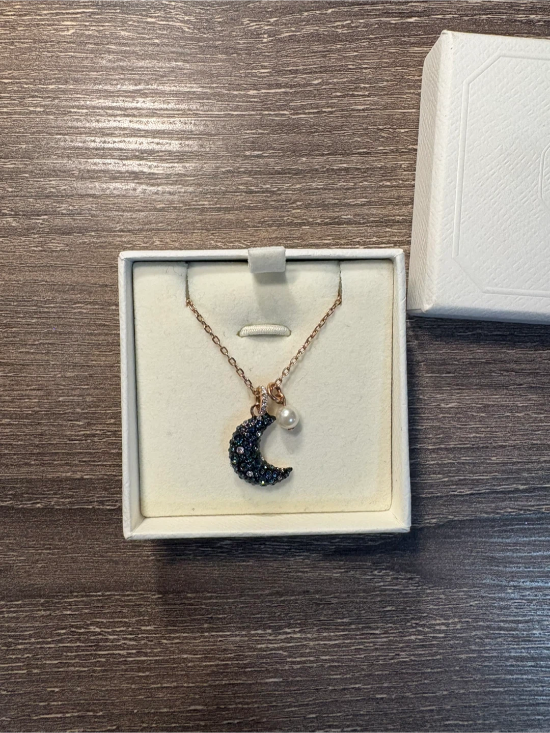 Swarovski Moon & Pearl Necklace - photo 2