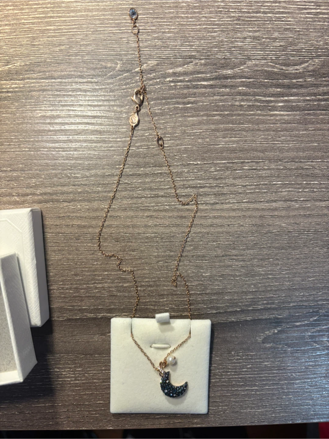 Swarovski Moon & Pearl Necklace - photo 3