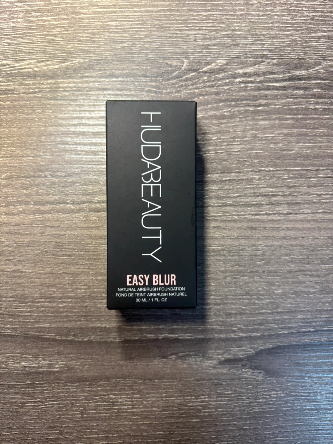 Huda Beauty Easy Blur Foundation - shade tres leches