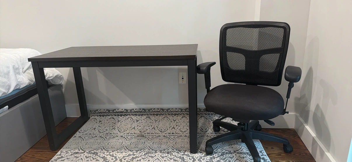 Great Black Mesh Office Chair and black metal table!