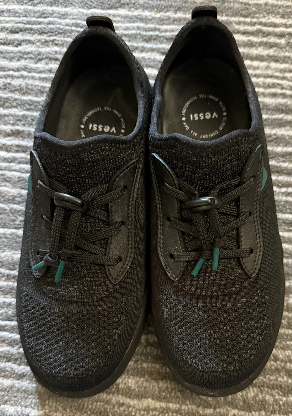 Vessi Weekend Youth J4 Black Shoes