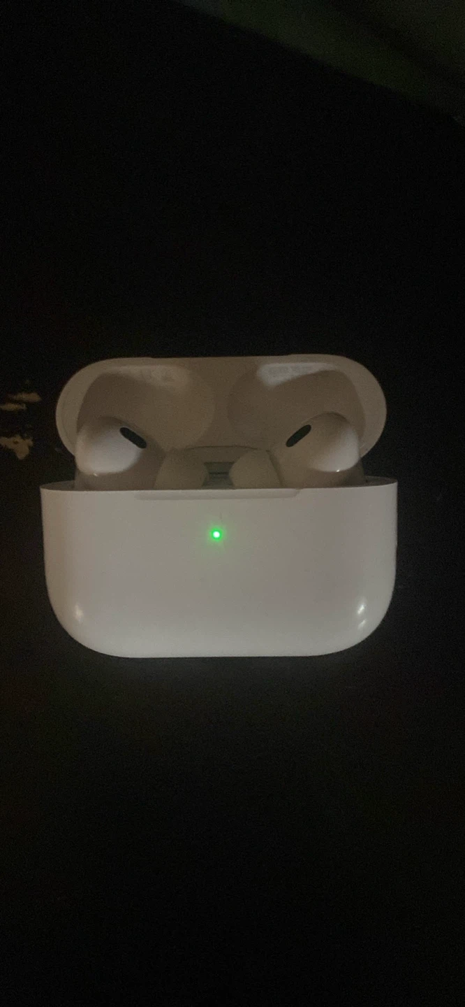 Apple AirPods Pro (2nd generation) - photo 2