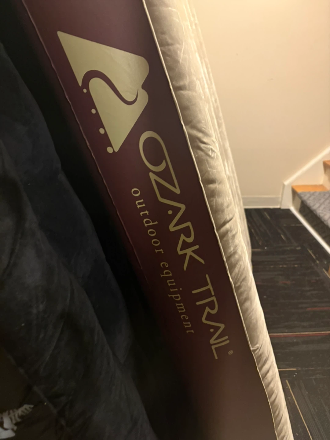 Ozark Trail Air Mattress with 2 Pillows - photo 2