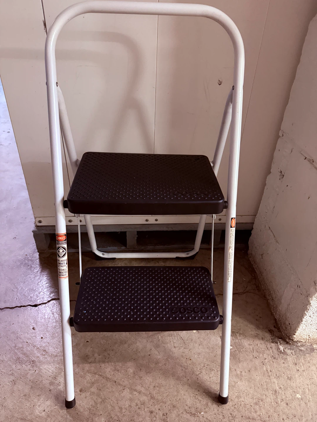 Cosco 2-step ladder for sale