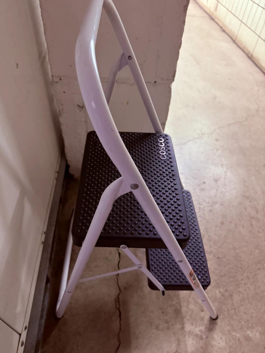 Cosco 2-step ladder for sale - photo 2