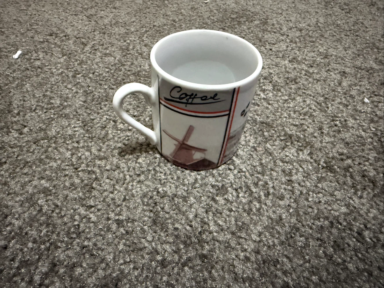 Coffee Mug Set with Saucers - photo 2