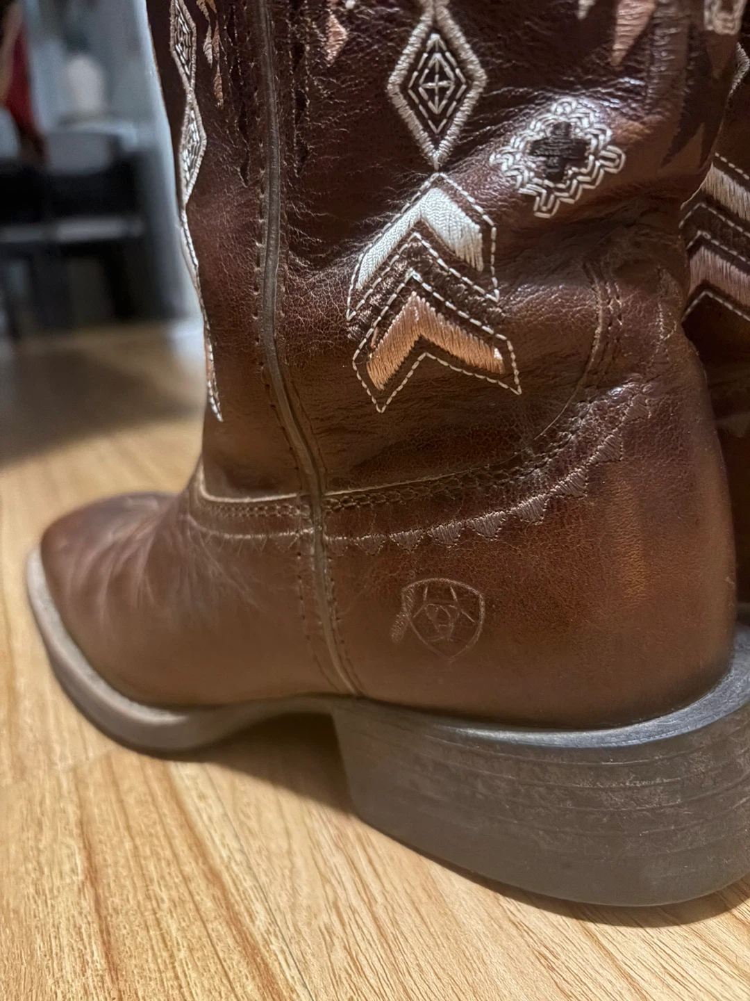 Ariat Brown Embroidered Cowgirl Boots - photo 3