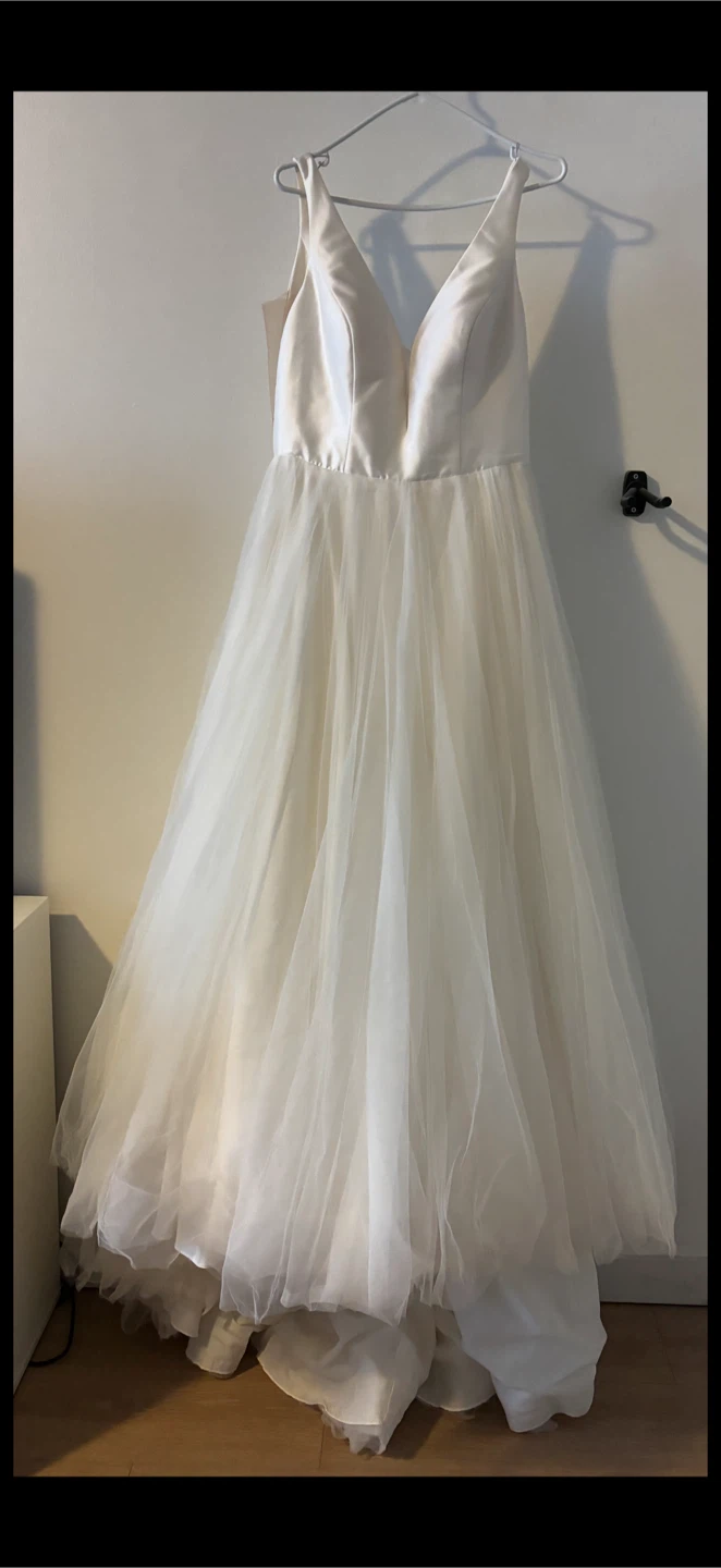 BARGAIN! $450 Beautiful STELLA YORK White Tulle Wedding Dress - photo 5