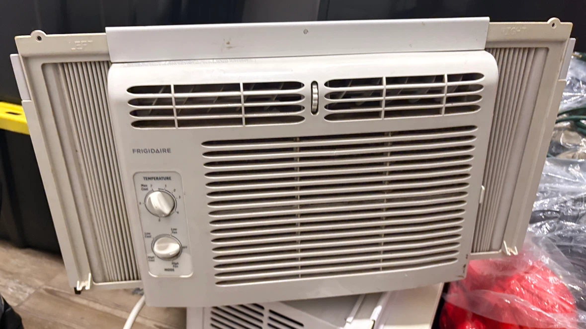 Frigidaire Window Air Conditioner 5,000 Btu I CAN DELIVER - photo 3