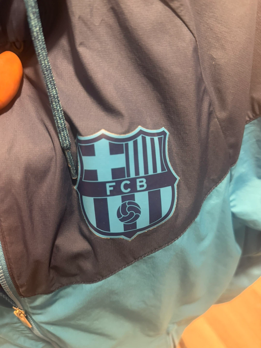Nike FC Barcelona Windbreaker Jacket Size S - photo 3