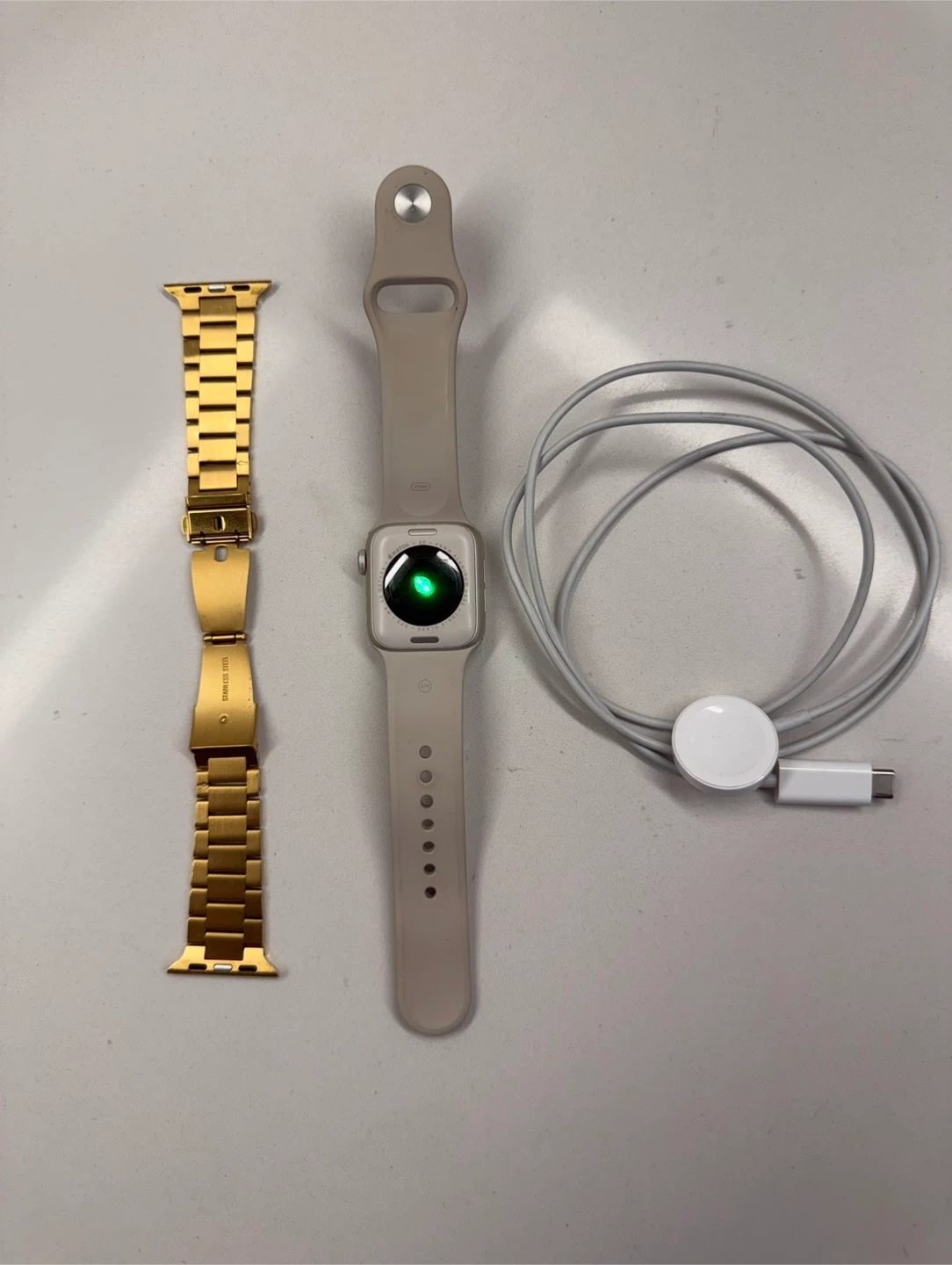 Apple Watch SE (2nd Generation) - photo 2